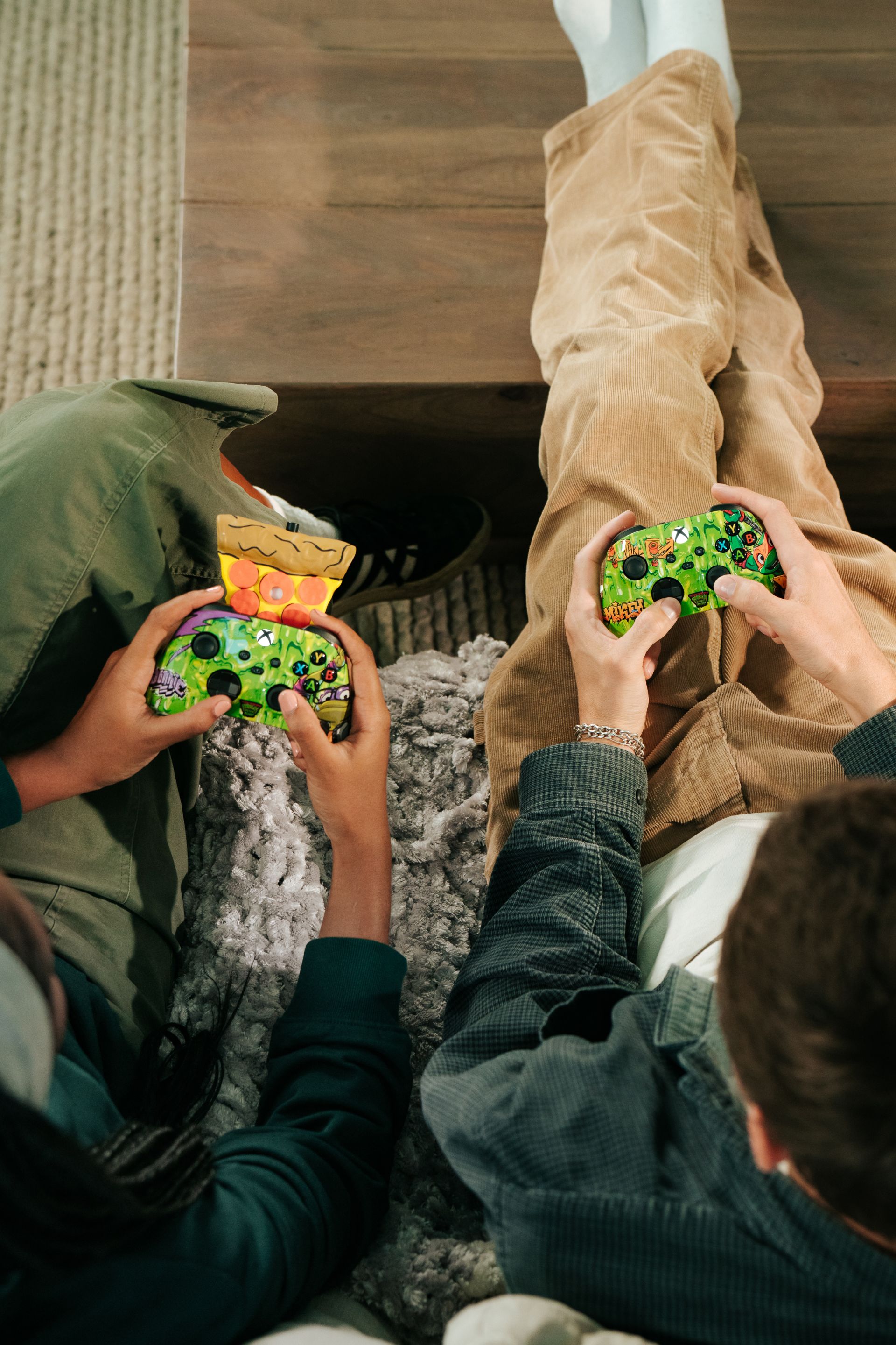 First Ever Pizza-Scented Xbox and TMNT: Mutant Mayhem Controller 